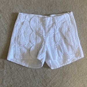 Bella Bliss white Short with side zipper size 10